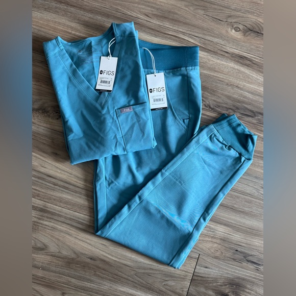 NWT: Figs Hydrogreen Zamora Jogger Scrub Pants Scrub pants set size XS-R• - Picture 3 of 4